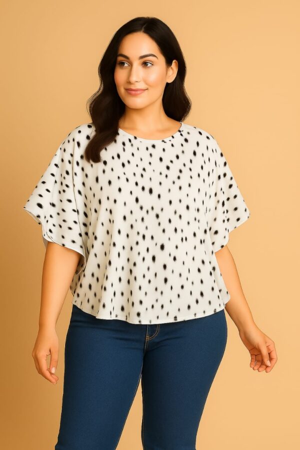 women fasionable TOP size- XXL colour Black and white